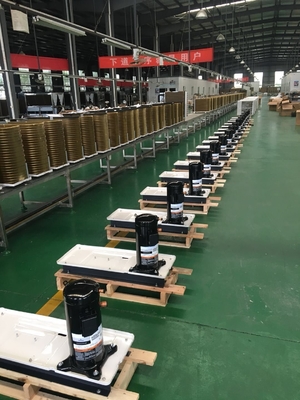 30kW CO2 ปั๊มความร้อนแหล่งอากาศที่อุณหภูมิน้ำออกประมาณ 80 ° C